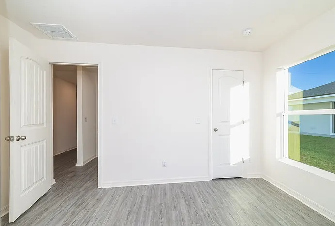 306 Judy Ln — Photo 6