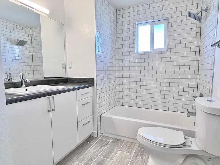 4140 N 10th St #5 — Photo 21