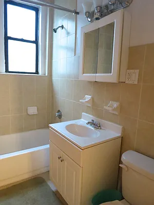 Rented by Bohemia Realty Group | media 4