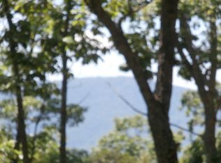 999 N Park Ln, Mill Spring, NC 28756