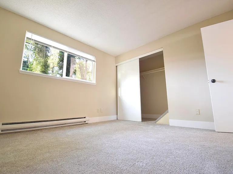 1926 SW Hume Ct — Photo 7