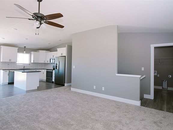 2nd image of 3409 W Ave