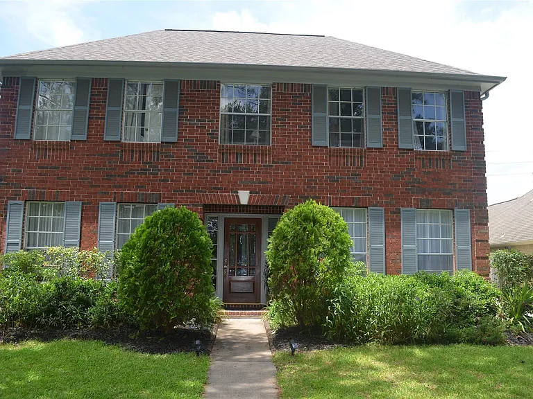 4635 Meadow Green Dr — Photo 1