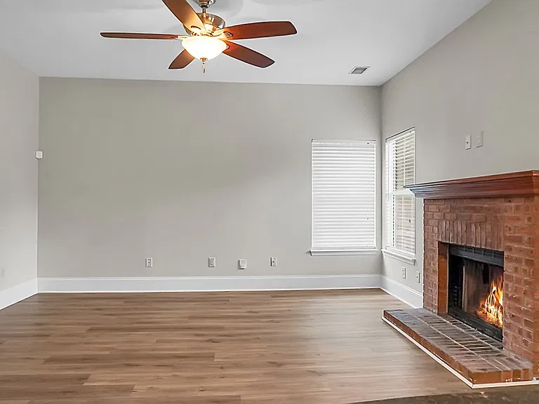 3274 Middleburry Ln — Photo 20