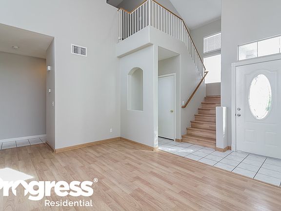 3rd image of 5443 Cypress Creek St