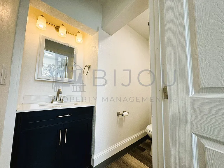 Downtown Rooms — Photo 8