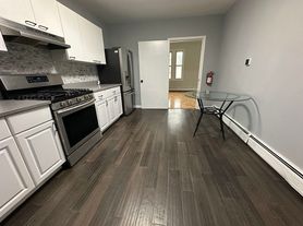543 W Side Ave