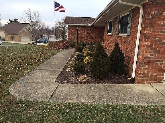 3rd image of 74 Edmond Dr