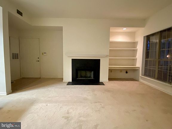 3rd image of 12152 Penderview Ter APT 1303