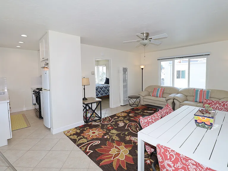 330 Avenida Cabrillo #2 — Photo 2