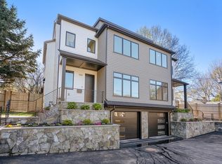 935 Walnut St #935, Newton Highlands, MA 02461