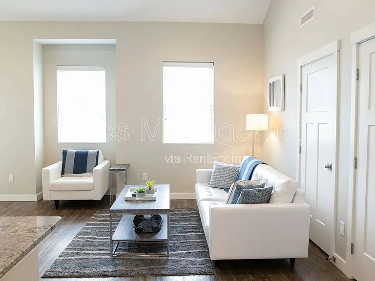 115 Colonial Dr — Photo 34