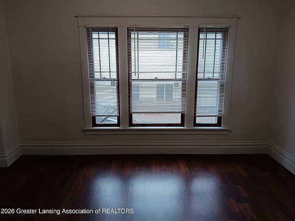 3rd image of 908 N Pine St