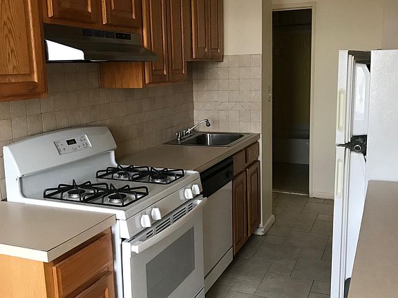 2nd image of 255 E Prospect Ave APT 2D