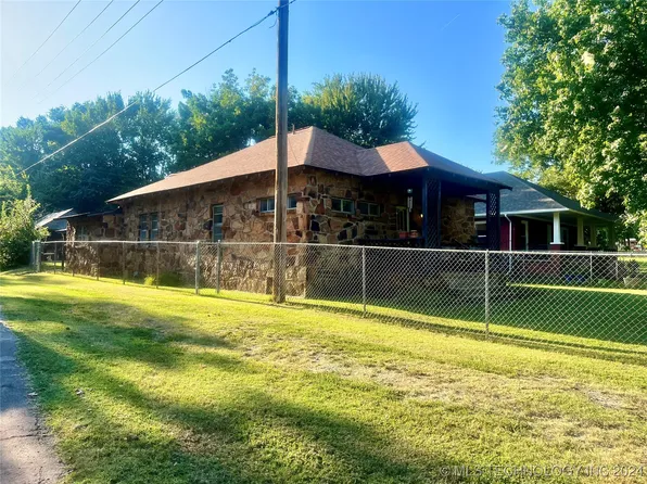 206 N 7th Ave, Cleveland, OK 74020