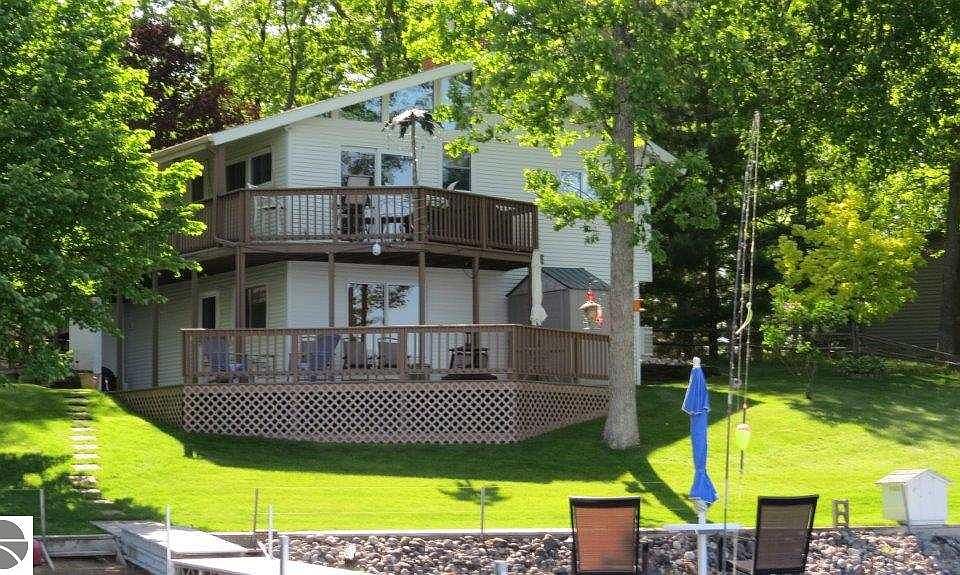 1st image of 3682 Little Island Dr