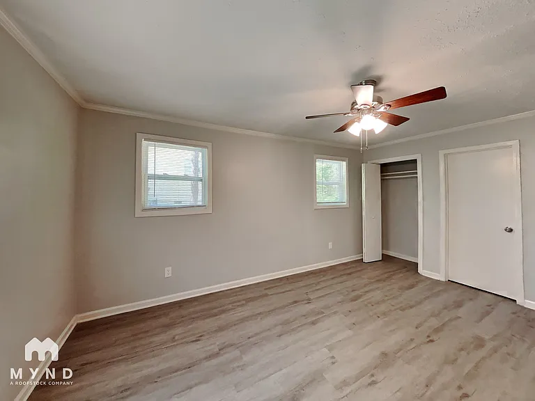 1407 Sycamore Dr NW — Photo 15
