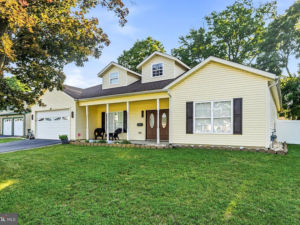 1st image of 44 Norwood Ln