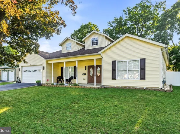 44 Norwood Ln, Willingboro, NJ 08046