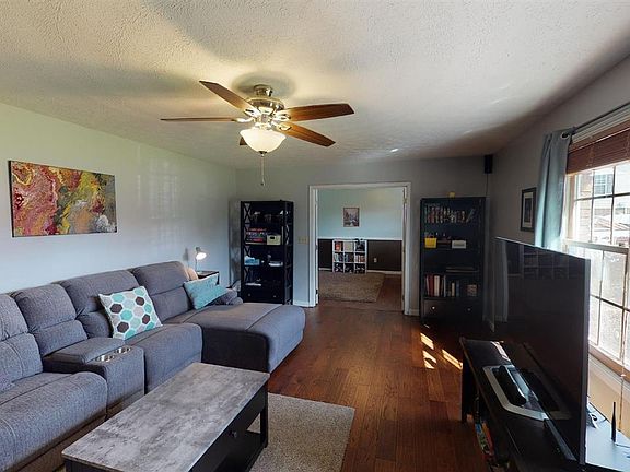 3rd image of 53 Mourning Dove Dr