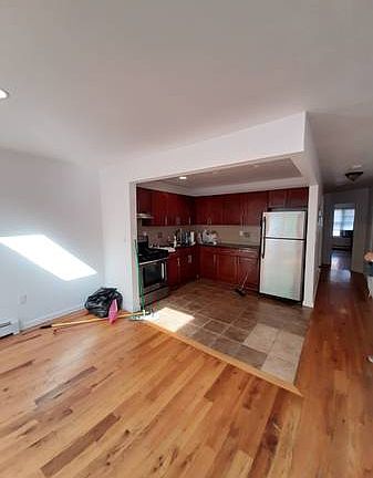 4th image of 343 Palmetto St Floor 3