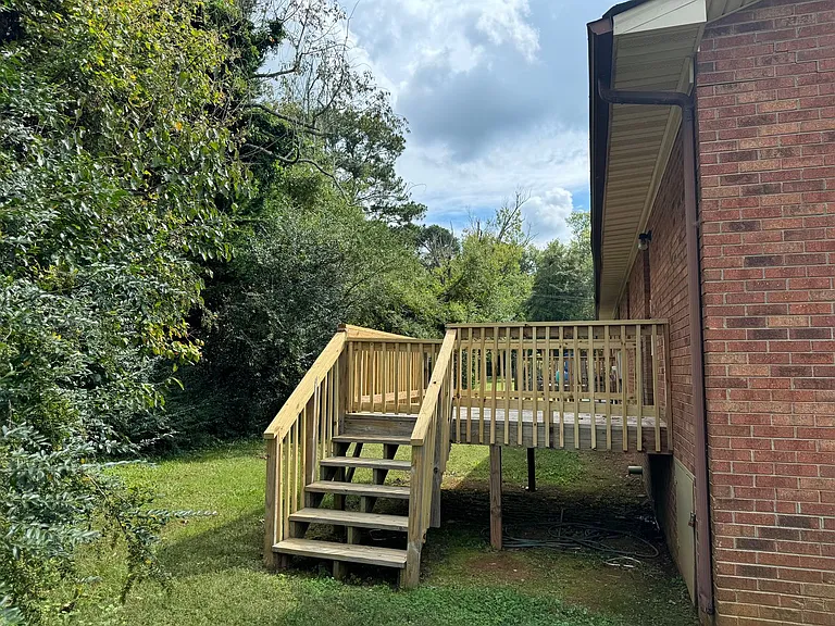 2233 Rose St — Photo 15