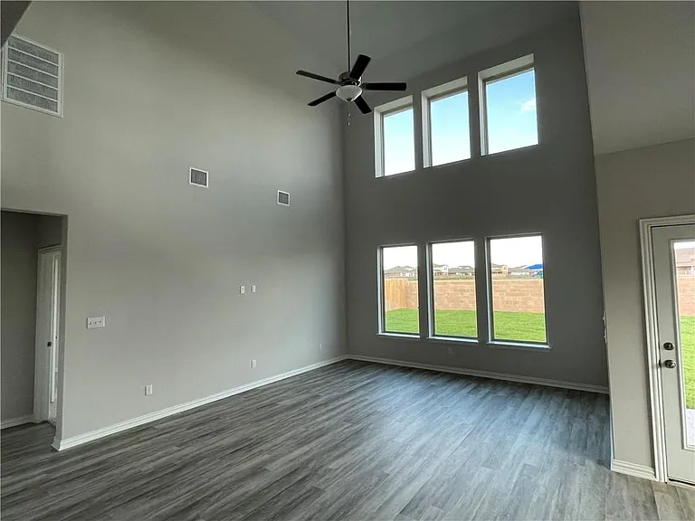14109 Pennington Ln — Photo 18