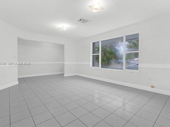 4th image of 9441 SW 27th Dr #9441