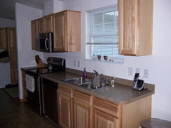 2nd image of 211 Allye Ct