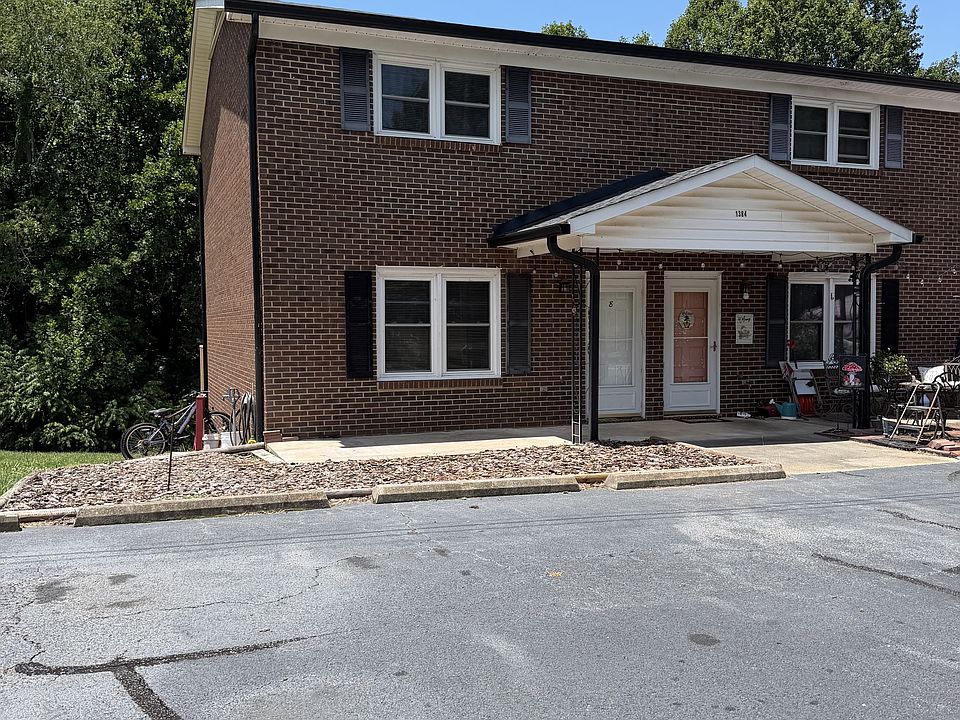 1st image of 1384 Windy Ridge Rd APT 8