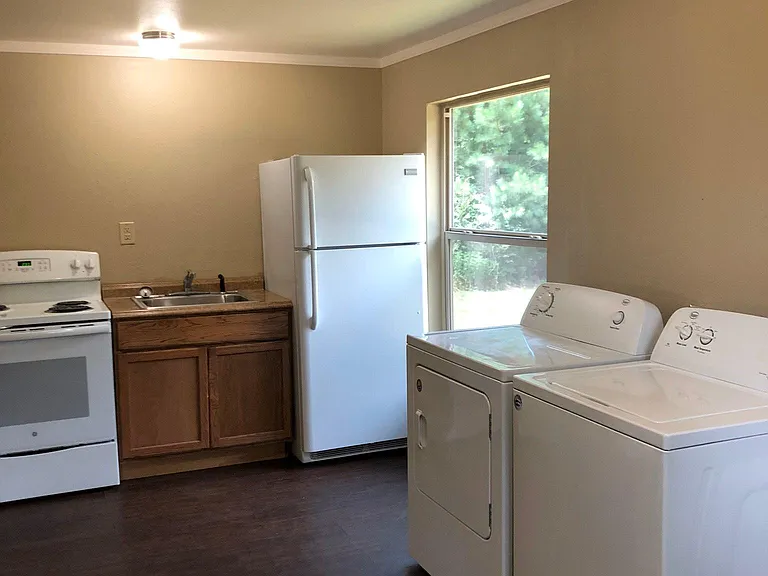 7316 N Highway 135 — Photo 11