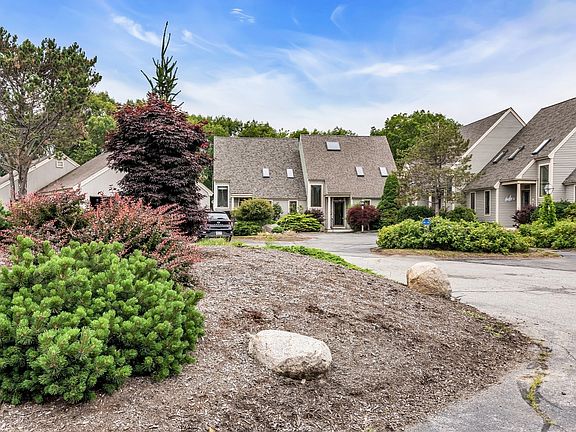 2nd image of 42 Quarry Ridge Ln #42
