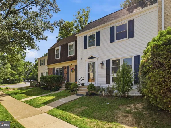 3046 Talking Rock Dr, Fairfax, VA 22031