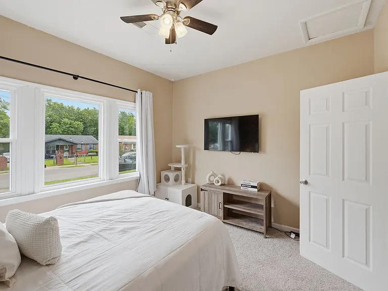 3223 Panorama Dr — Photo 11