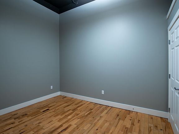 4th image of 139 Pearl St NW Suite 205