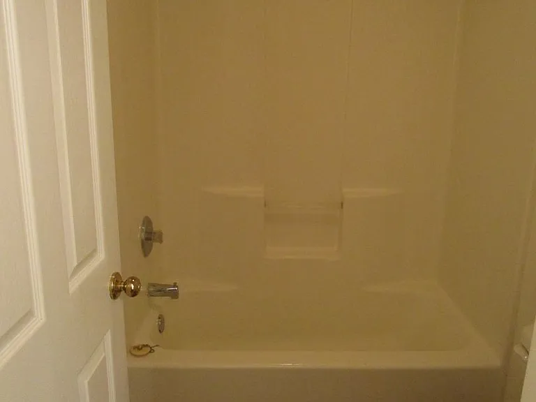 4402 - 4404 Jeana Court — Photo 36