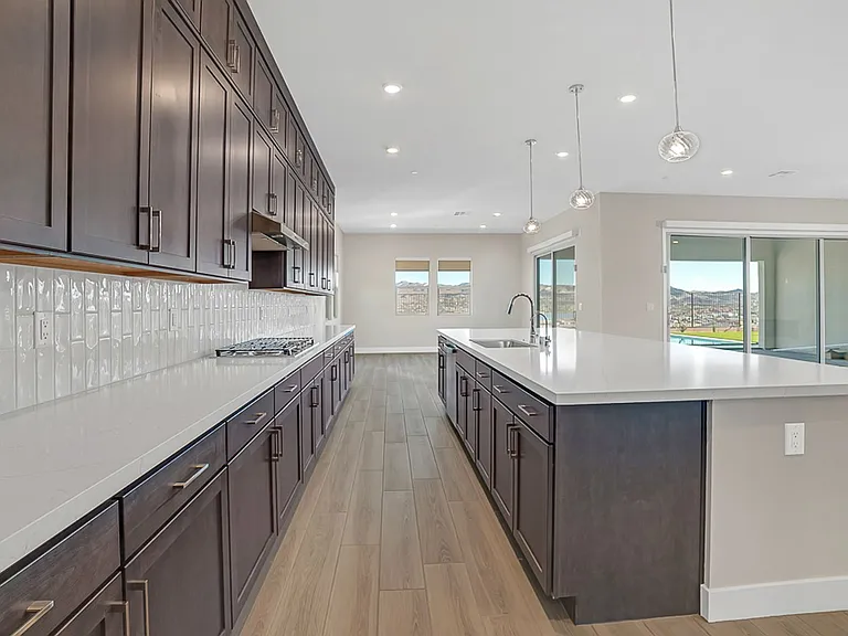 349 Tigullio Ave — Photo 23