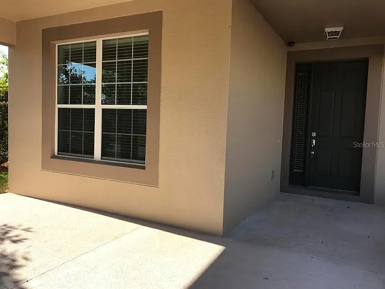 7622 Colbury Ave — Photo 2