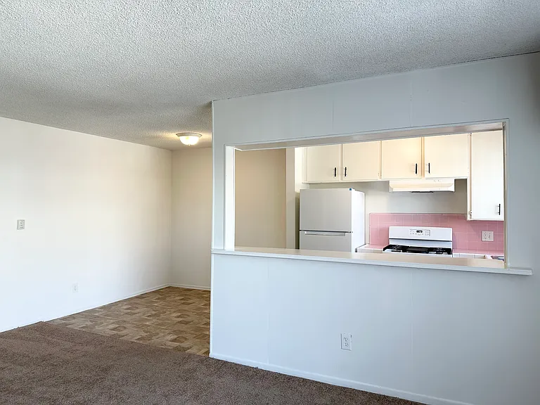 Breakfast bar area
