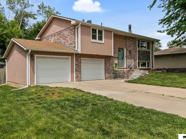 14410 Castlewood St, Waverly, NE 68462