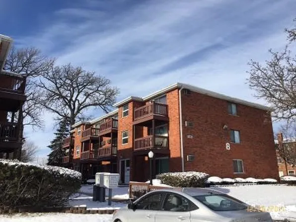 14830 Ketelaar Dr #807, Midlothian, IL 60445