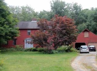 7 Hammond St, Leicester, MA 01524