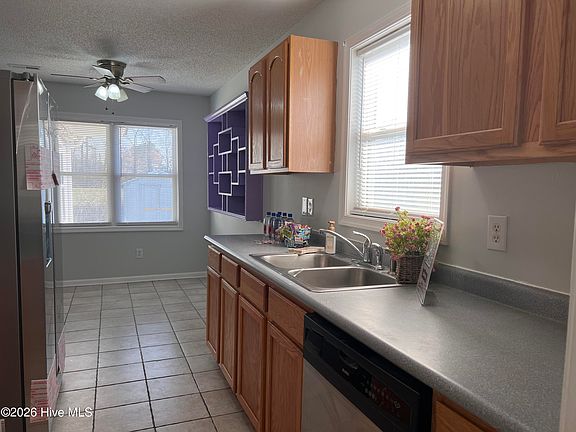 2nd image of 212 Springvale Street