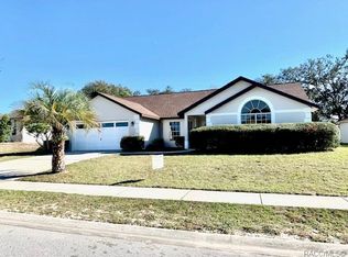 1055 S Brookfield Dr, Lecanto, FL 34461