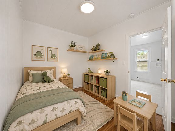 5th image of 334-336 Redwood Ave #1