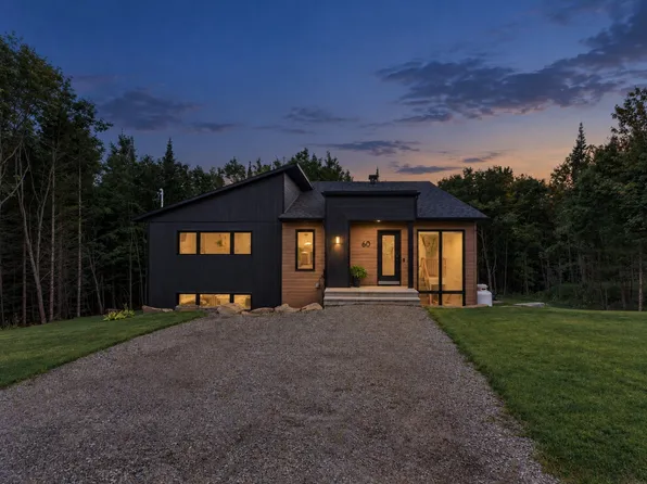 65 Rue Du Hameau, Saint Hippolyte, QC J8A 2J8