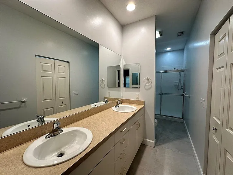 1641 Red Oak Ln — Photo 12
