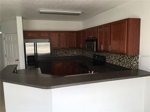 4th image of 9627 Carlsdale Dr