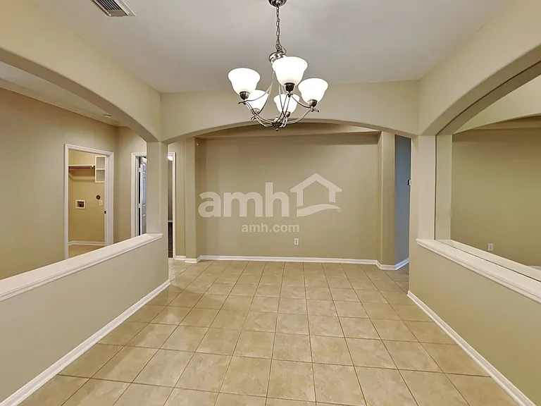10923 Tattershall Ln — Photo 5