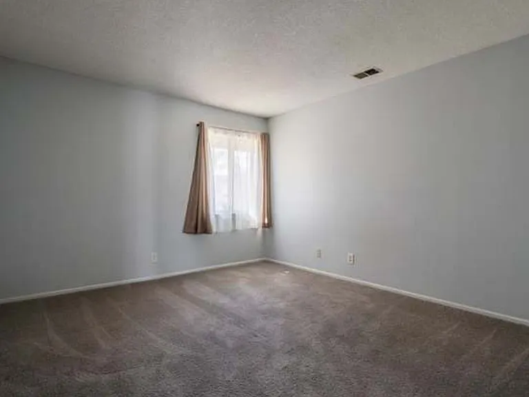 30041 Windward Dr — Photo 17